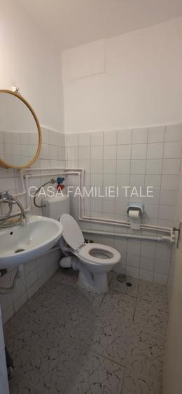 Etajul 2 zona Dacia - Biserica , libera - 4