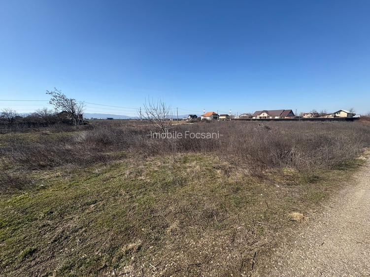 Teren de vânzare – Strada Rovine – loturi ideale pentru construcție - 2