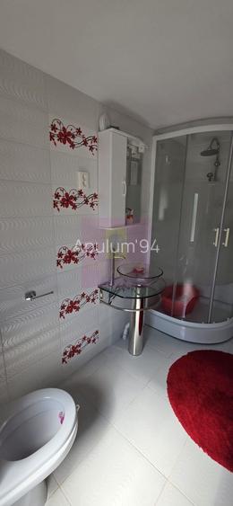 Casa cu 4 camere de vanzare in Campina
