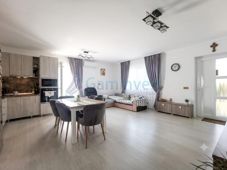 Casa de vanzare cu 4 camere in Osorhei, 400 mp teren, Bihor