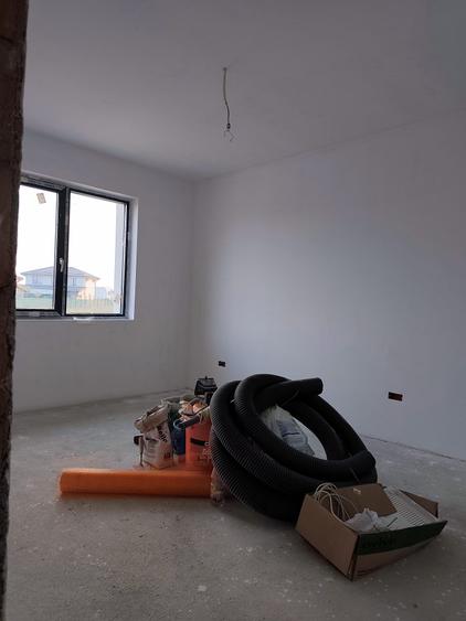 FARA COMISIOANE casa cu 4 camere 2 bai PARTER + pod placa camera teh beci terasa