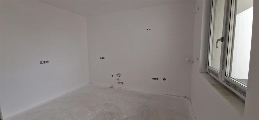 Casa noua 3 camere 2 balcoane zona Calea Cisnadiei