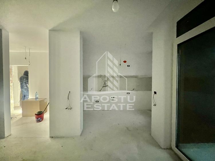 DE VANZARE Apartament doua camere cu gradina 10 mp
