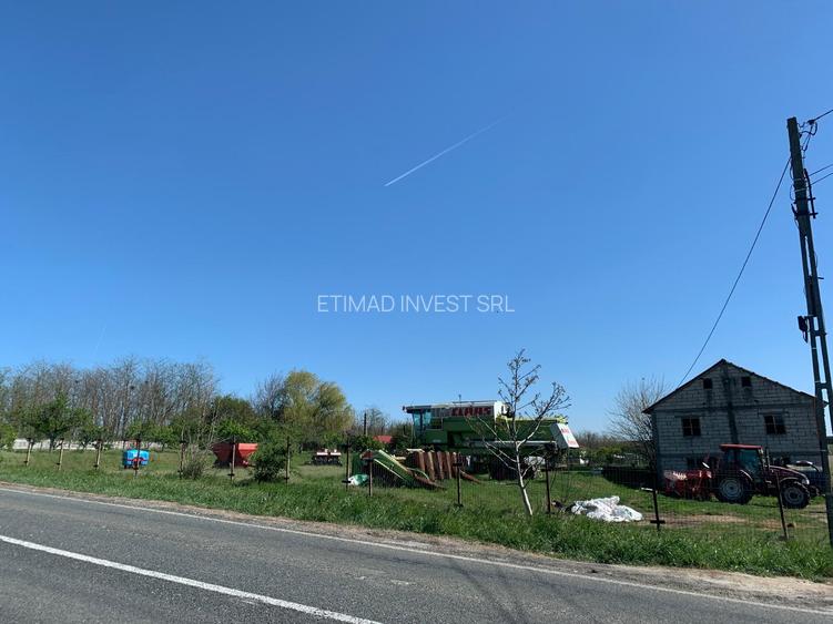 FERMĂ - PIETRENI - DN3 - UTILITĂȚI - 10.680 MP - 20