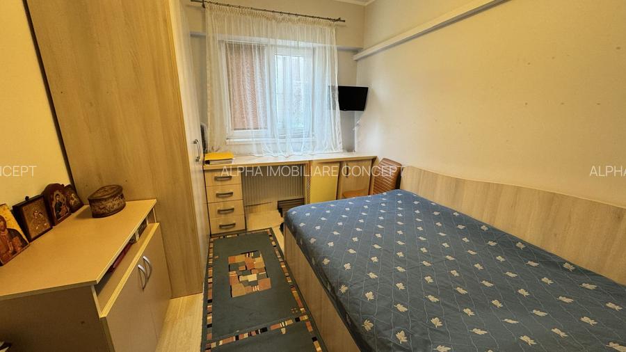 Casă de Cultură apartament decomandat 4 camere - 8
