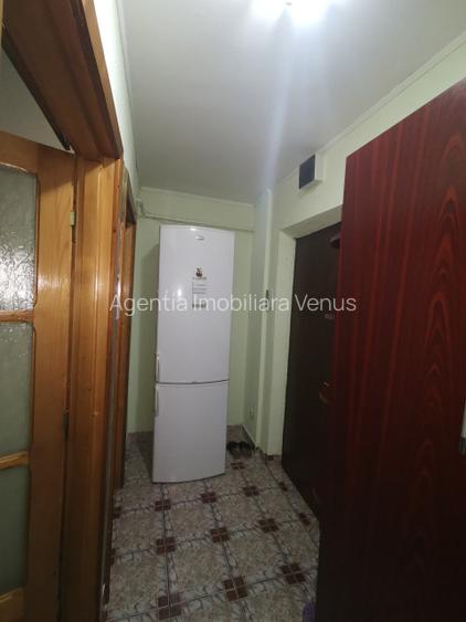 Garsoniera confort sporit in bloc de apartamente - 8