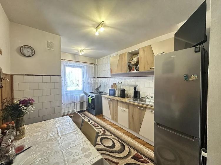 Apartament 3 camere decomandat, Aleea Brates - 4