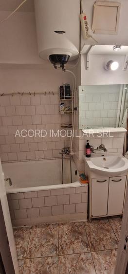 Garsonira decomandata, etaj intermediar, bloc cu lift. - 7