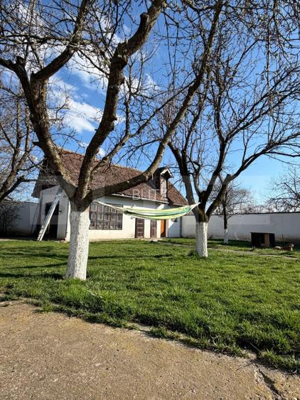 Casă de vânzare cu teren generos – la doar 15 minute de Brașov - 2