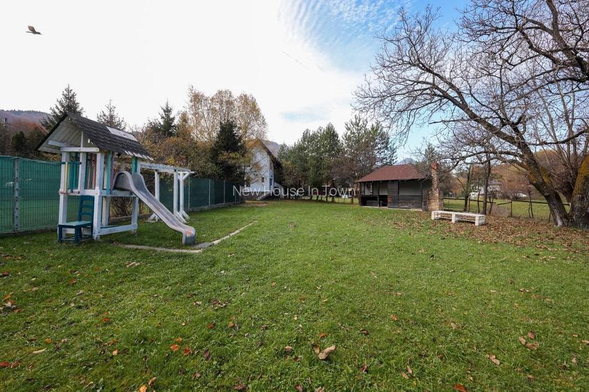 Vilă spațioasă de vânzare în Predeluț, Bran | 2000mp - 43