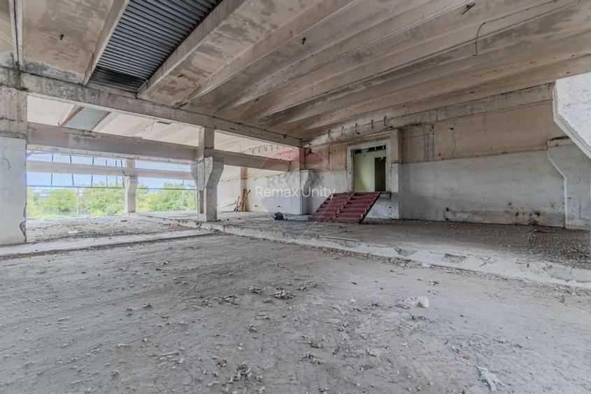Spațiu industrial de 2060mp cu teren de 3358mp de vânzare Str Turnului - 43