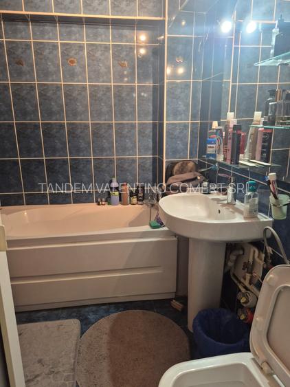 Crangasi stradal , 2 minute metrou - 10