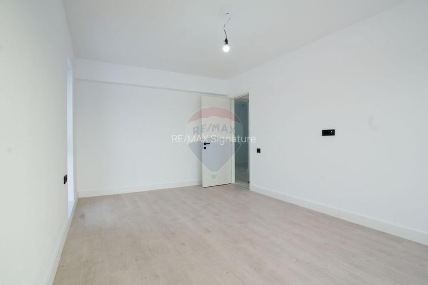 Vanzare apartament de lux cu 4 camere, curte de 279 mp in Pallady - 21