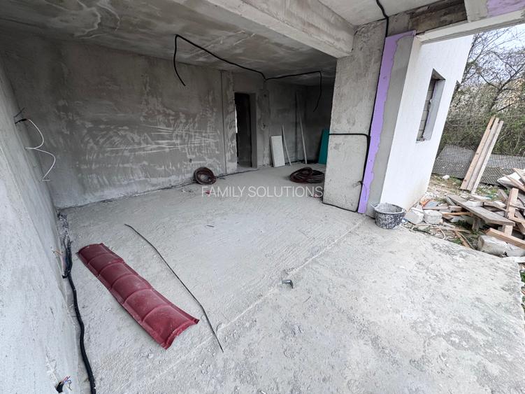 Promotie Casa P+1+M. 5 cam. Util 185mp. Teren 120mp - 4