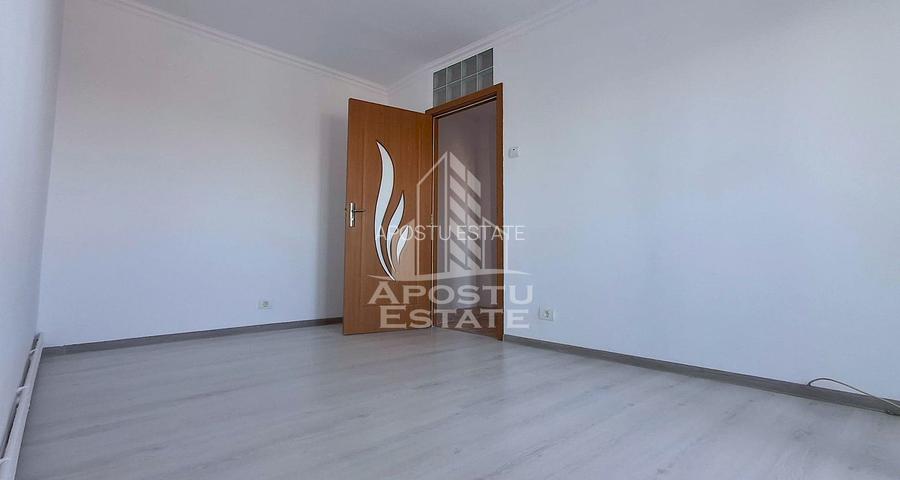 Apartament 3 camere,decomandat, nemobilat, Confectii - 4
