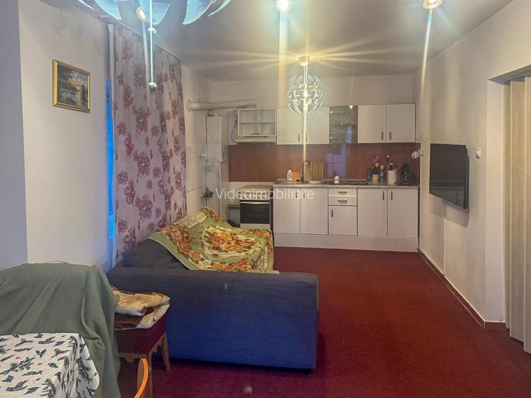 Casă de vacanță, P+E, teren 500mp, foișor cu grătar, Sinaia - 4