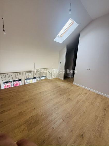 Complexul Studențesc | 3 camere | Scară interioară | 94 mp | Parcare privata - 7