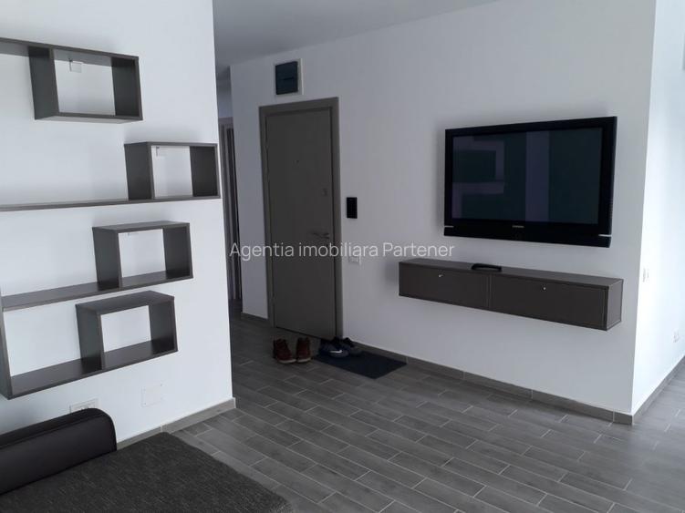 Apartament 3 camere, Centru, bloc nou, etaj 1, mobilat, garaj - 17