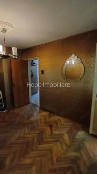 Berceni-strada Covasna-apartament 3 camere - 4