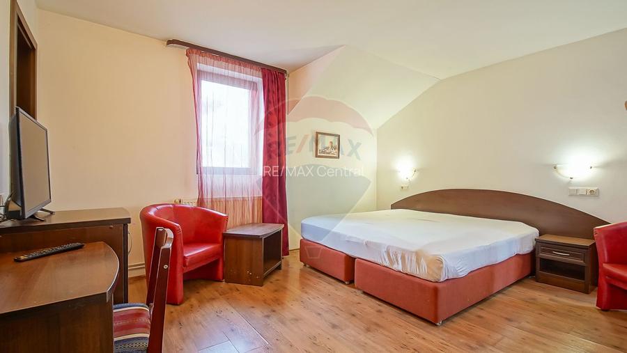 Casă / Vilă cu 12 camere de vânzare în zona Astra - 2