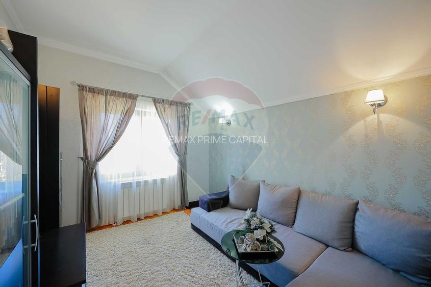 De vânzare vilă cu 7 camere, drum privat, în zona de Dealuri - 7