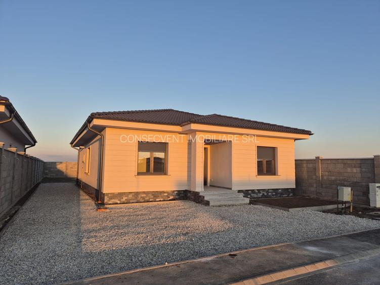 Casă premium, 3 dormitoare, finisaje top, Via Carmina Arad, comision 0 - 17