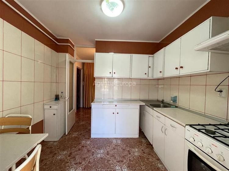 Apartament 3 camere de vanzare zona E3 -Tulcea - 7