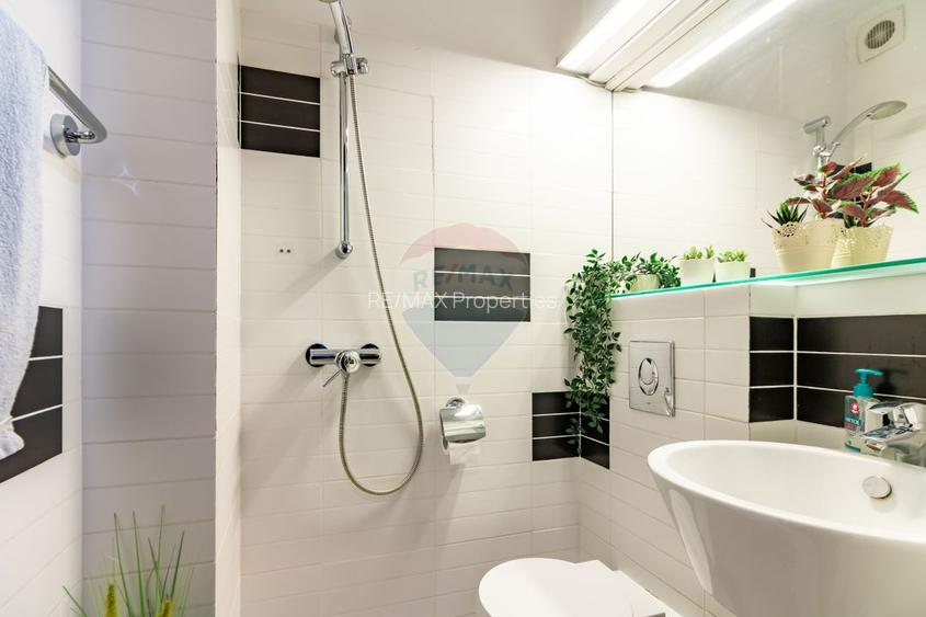 Apartament de vanzare, 3 camere la Piata Unirii, 2x parcare, metrou - 10