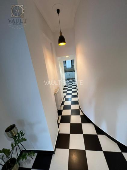 APARTAMENT 4 CAMERE -128 MP, BOXE  13 MP SI MANSARDA 9 MP -CALEA VICTORIEI - 17