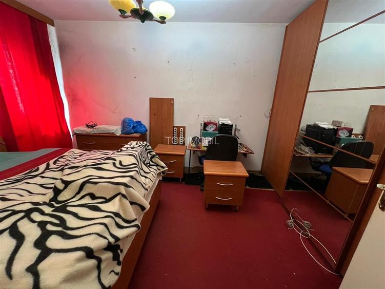 Vanzare apartament 2 camere - Podu Ros - etaj 2 - 4