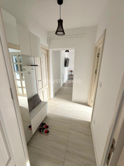 Apartament de 2 camere Parcare Capat Pacurari Esq Village 2 - 4