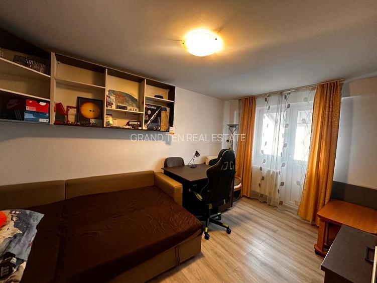 Vanzare apartament 2 camere decomandat, mobilat si utilat ,Strada Resita - 3