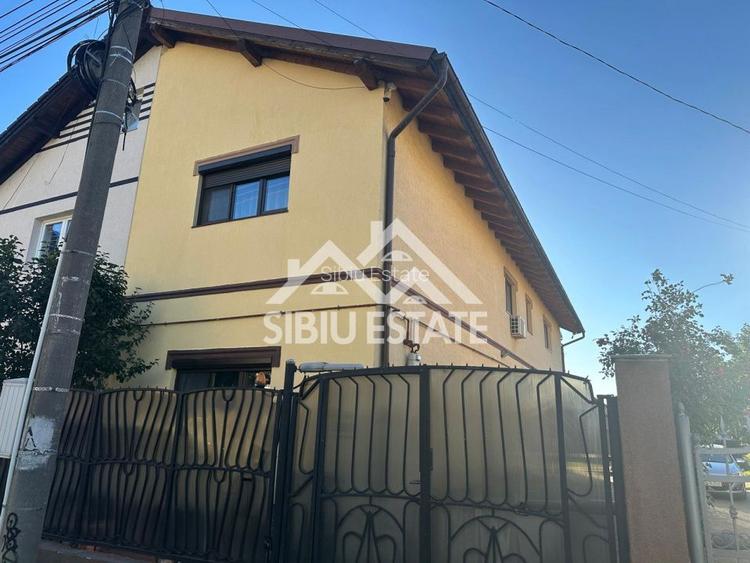 Casa tip duplex 5 camere 350 mp teren terasa cu zona gratar si pivnita - 3