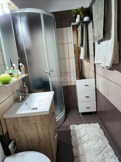 Apartament 3 camere, 44 mp, etaj 3, vedere sud – complet renovat, mobilat și uti - 6