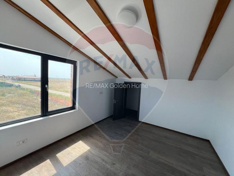 Casa / Vila cu 5 camere de vanzare in zona Exterior Nord - 3