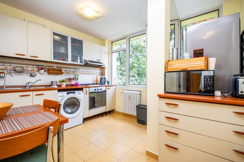 Apartament Luminos cu 3 Camere de Închiriat în Zona Arcul de Triumf