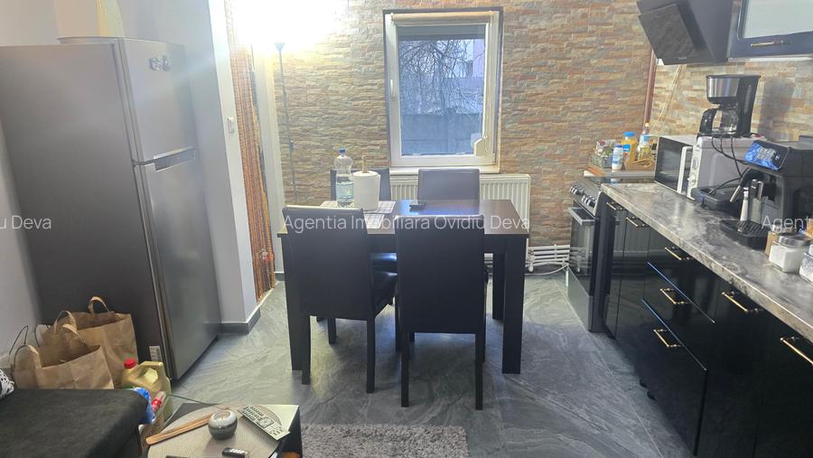 Vand apartament 2 camere decomandat Deva,  Decebal (Zamfirescu), parter,mobilat - 3