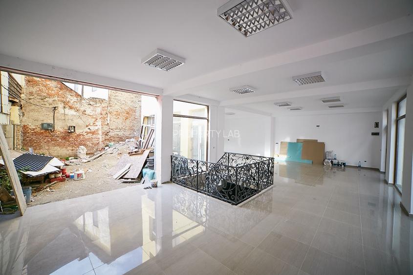 PREȚ REDUS CU 60.000 EURO - Cladire lângă Teatrul de Stat - 10