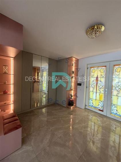 Casa spatioasa , intrare Izvor, Brasov - 19