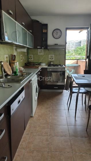 Apartament 4 camere, 1 apartament pe etaj - 3