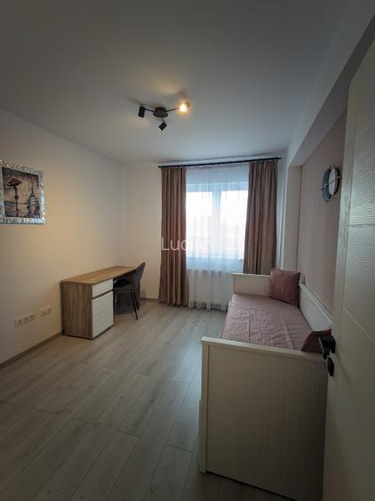 Apartament 3 camere+2 bai+parcare inclusă.La 3 min de Coresi. - 9