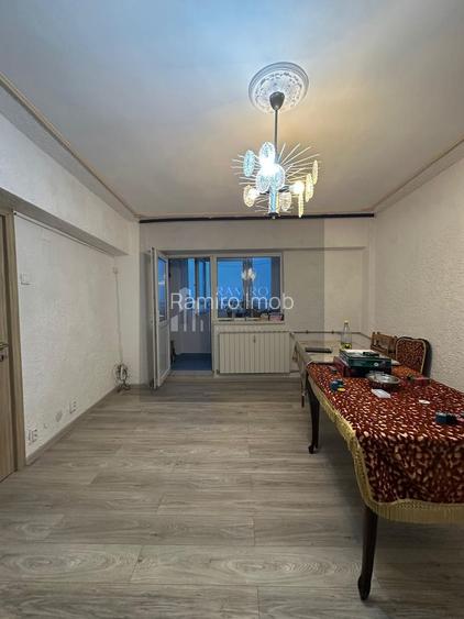 3 Camere Metrou Aparatorii Patriei - 10