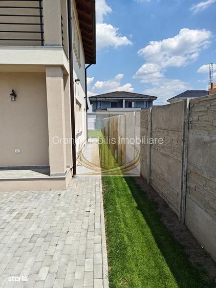 Duplex cu 4 camere,Zona Cora - 16