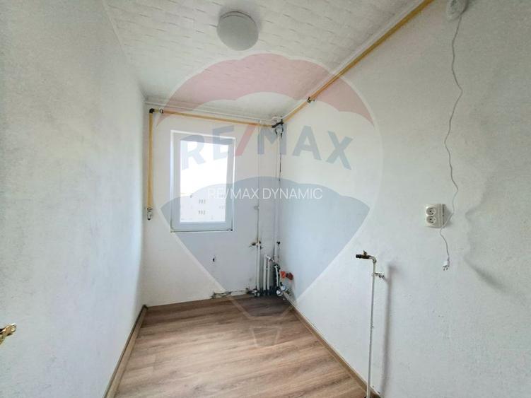 Apartament 3 camere | Zona Romanilor | Etaj 4/4 acoperiș cu țiglă - 13