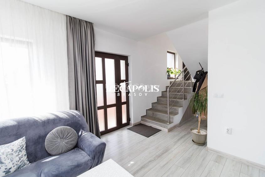 Casă spațioasă 4 dormitoare Sânpetru, 500 mp teren, mobilată complet - 9