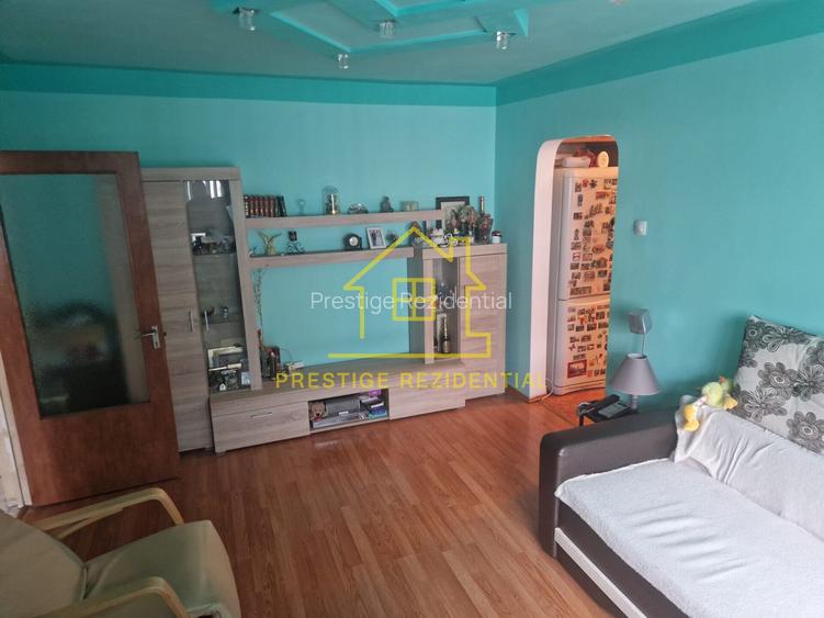 Apart.3 camere Ozana-1 Decembrie-Titan-Pallady-Metrou - 2