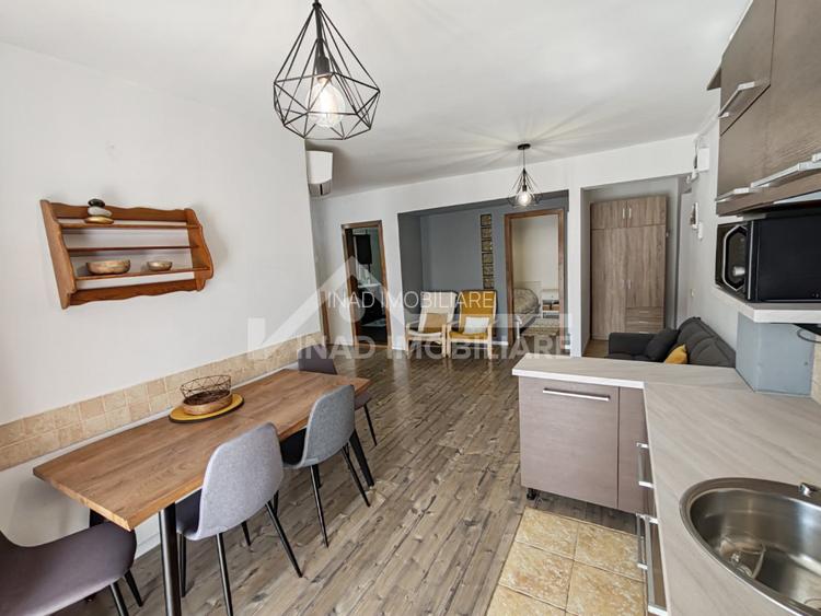 Apartament cu 2 camere+nisa de dormit, balcon, parcare, Str.Florilor - 2