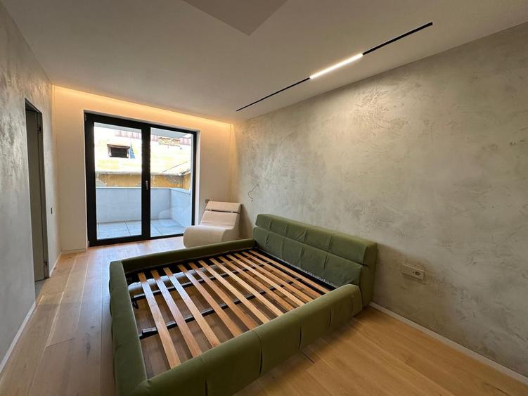 Apartament cu 4 camere, ready to move, zona Aviatorilor