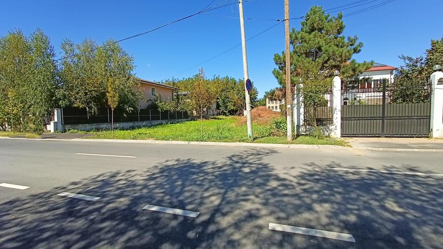 Teren 1.019 mp în Tunari – Centru cu vedere către promenada râului Pasărea