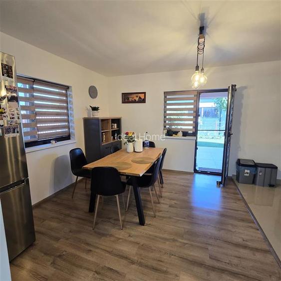 Vila 4 camere Miroslava, centru - Moderna - 12